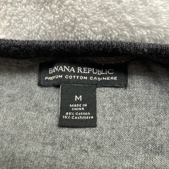 Banana Republic men’s grey l/s sweater size medium - Picture 4 of 4